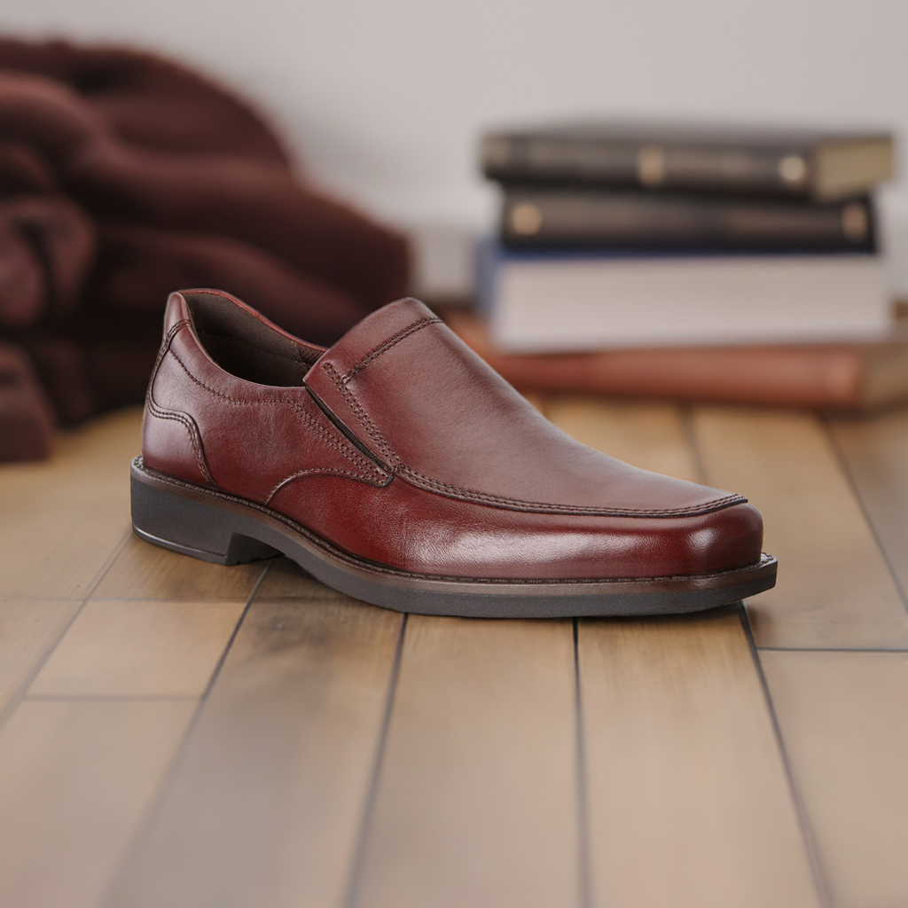 Ecco Seattle – Valentino's Comfort Shoes - Main Image