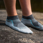 DarnTough Women's Light Hiker No Show Lightweight Hiking Sock