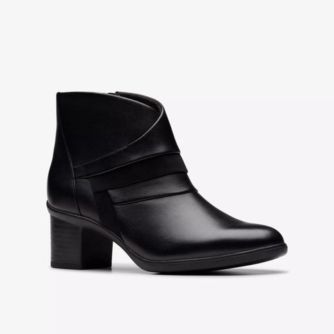 Clarks Shaya Sky