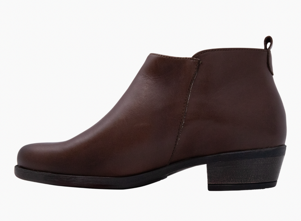 Eric michael ankle boots deals